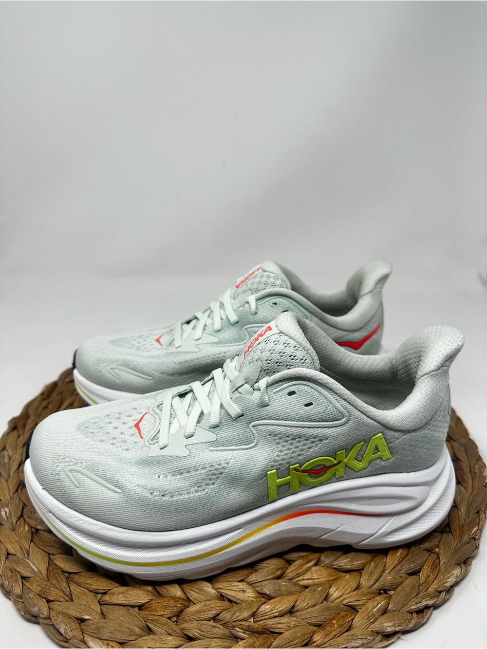 Hoka Women's Clifton 10 - Picture 4 of 10